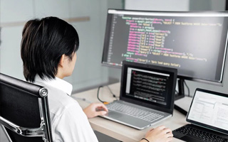 辽阳 api php源码,下载的php源码怎么运行呢？